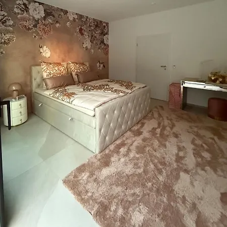 Apartment Luxury For 4 People In Wuerzburg! Wurzburg