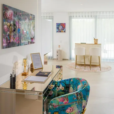 Palazzo In Apartment