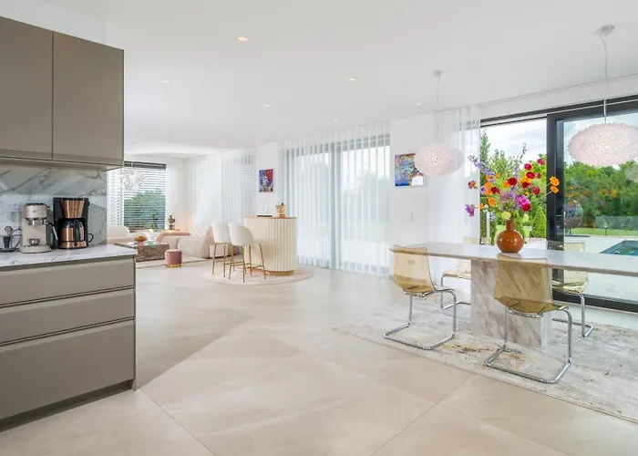 Palazzo In - Fraenkische Toskana - *