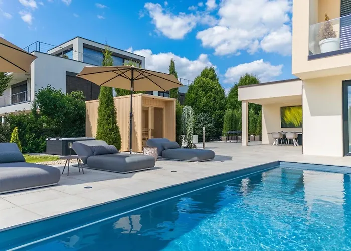 Palazzo In - Fraenkische Toskana - *