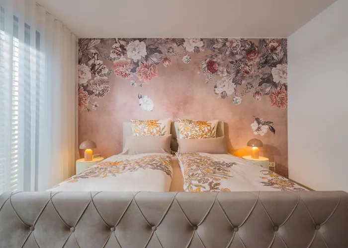 Palazzo In - Fraenkische Toskana - *